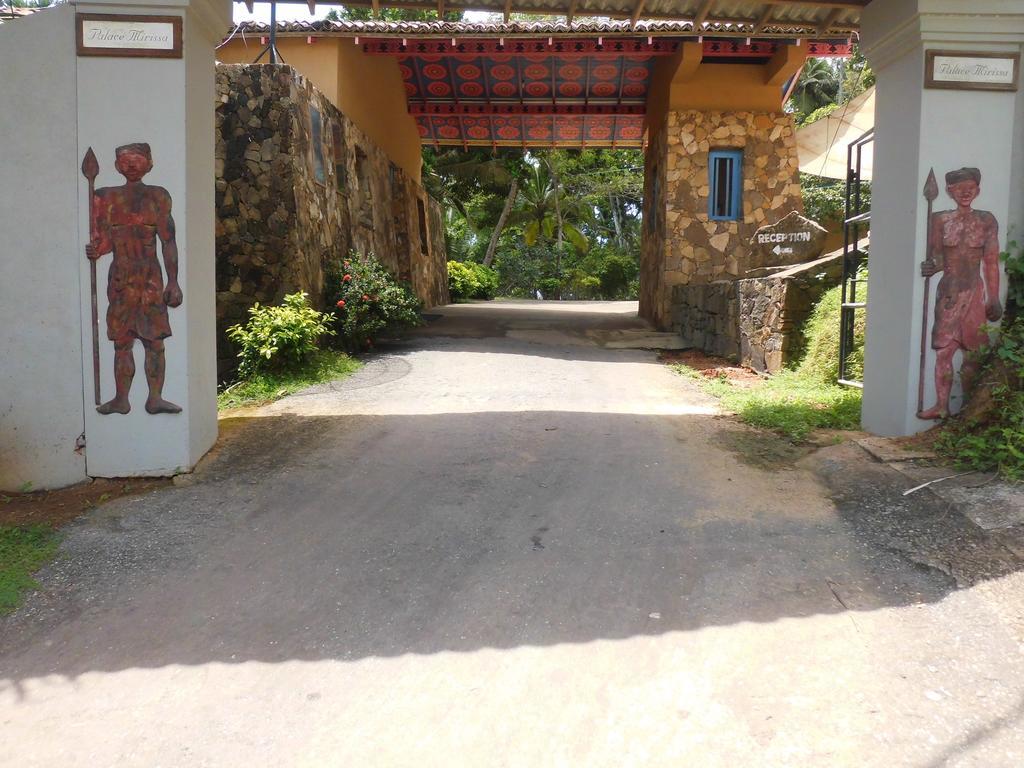 Palace Mirissa Bagian luar foto