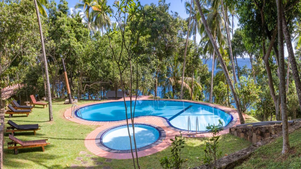 Palace Mirissa Bagian luar foto